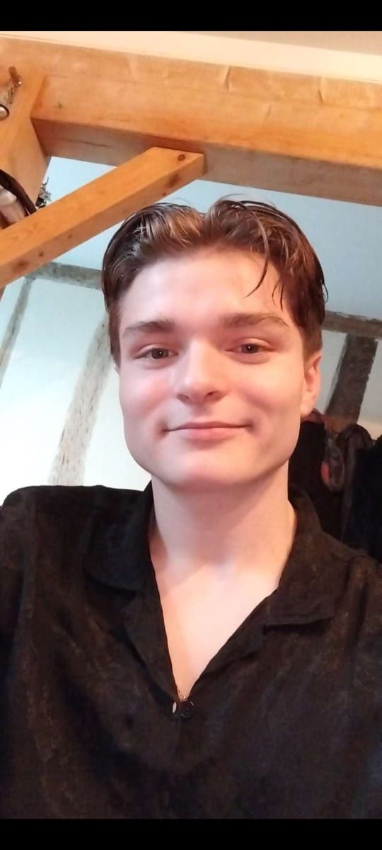 Profil von Tou